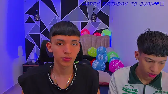 Snapshot of Juan_Nd_Steven chatting on November 27, 2025, 12:22 am Juan Nd Steven online show from November 27, 2025, 12:22 am