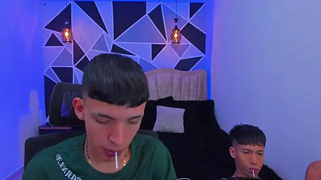 Snapshot of Juan_Nd_Steven chatting on November 19, 2025, 4:12 am Juan Nd Steven online show from November 19, 2025, 4:12 am