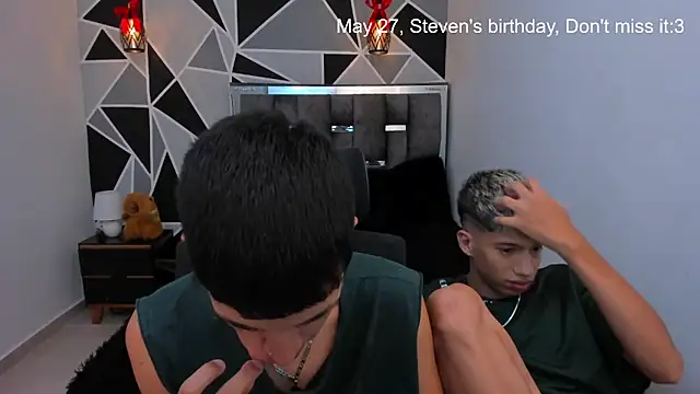 Snapshot of Juan_Nd_Steven chatting on May 9, 2026, 10:46 pm Juan Nd Steven online show from May 9, 2026, 10:46 pm