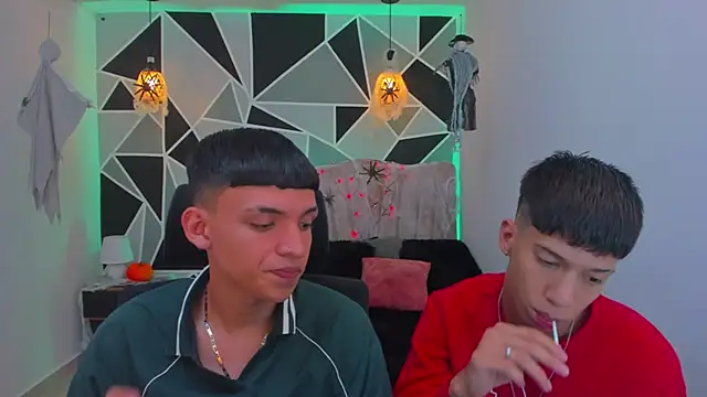 Snapshot of Juan_Nd_Steven chatting on October 23, 2025, 4:22 am Juan Nd Steven online show from October 23, 2025, 4:22 am