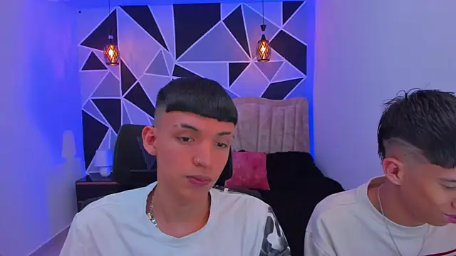 Snapshot of Juan_Nd_Steven chatting on November 15, 2025, 4:27 am Juan Nd Steven online show from November 15, 2025, 4:27 am