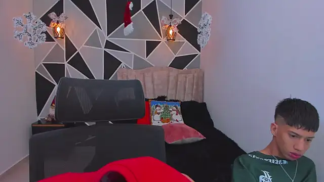 Snapshot of Juan_Nd_Steven chatting on December 14, 2025, 12:00 pm Juan Nd Steven online show from December 14, 2025, 12:00 pm