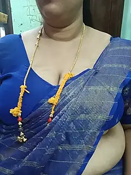 Snapshot of ashikaa_r chatting on July 24, 2026, 5:14 am ashikaa r online show from July 24, 2026, 5:14 am