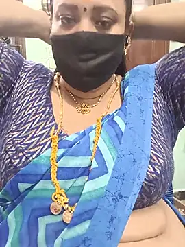 Snapshot of ashikaa_r chatting on July 2, 2026, 6:14 pm ashikaa r online show from July 2, 2026, 6:14 pm