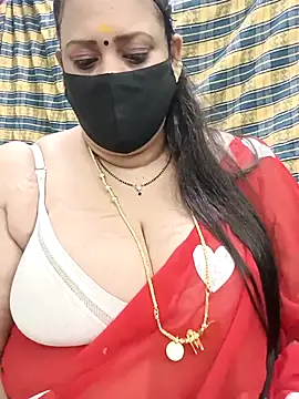 ashikaa r online show from October 7, 2025, 7:04 pm