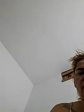 Snapshot of mirand_zackyx chatting on September 14, 2025, 2:23 am mirand zackyx online show from September 14, 2025, 2:23 am