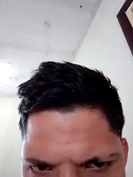 Alonsomadeira online show from April 16, 2026, 12:22 am