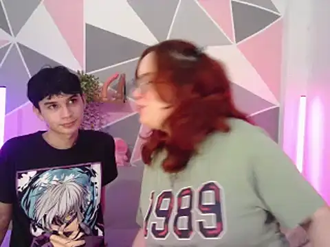 Snapshot of AndrewAnndCherry chatting on December 3, 2025, 12:12 am AndrewAnndCherry online show from December 3, 2025, 12:12 am