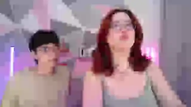 Snapshot of AndrewAnndCherry chatting on December 17, 2025, 12:37 am AndrewAnndCherry online show from December 17, 2025, 12:37 am