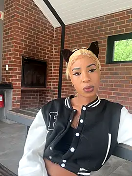 Snapshot of Dime-__ chatting on November 9, 2025, 11:03 am Dime- online show from November 9, 2025, 11:03 am