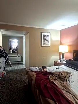 mcv131985 online show from October 4, 2025, 2:40 pm