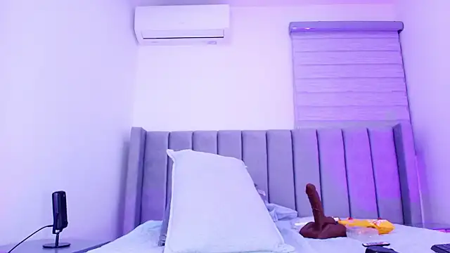 Brandhy v online show from March 7, 2026, 11:59 am