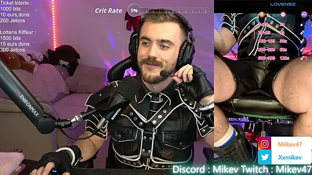 Snapshot of Mikev chatting on December 15, 2025, 7:09 pm Mikev online show from December 15, 2025, 7:09 pm