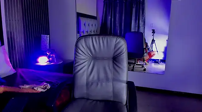 sophiieTaylor1 online show from March 15, 2025, 6:36 am