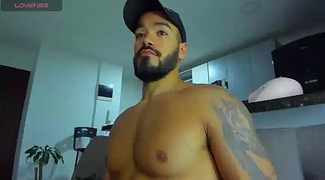 Snapshot of Alexander_Martines chatting on February 21, 2025, 4:29 am Alexander Martines online show from February 21, 2025, 4:29 am
