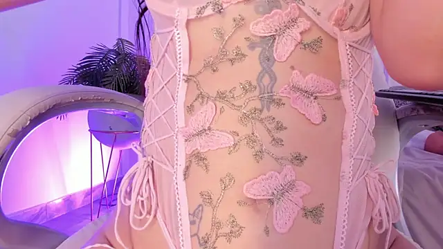 Snapshot of Mariapettit chatting on March 14, 2025, 12:29 pm Mariapettit online show from March 14, 2025, 12:29 pm