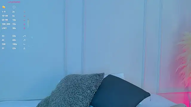 Snapshot of Mariapettit chatting on October 31, 2025, 12:02 pm Mariapettit online show from October 31, 2025, 12:02 pm