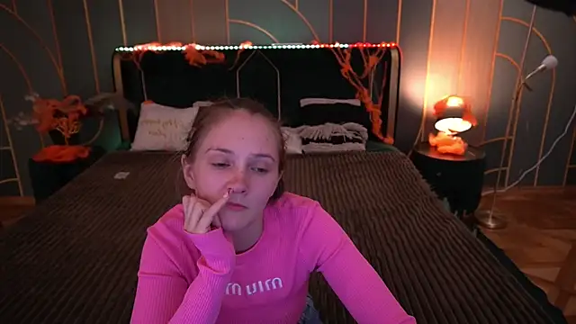 Snapshot of PamelaXX_ chatting on October 29, 2025, 8:19 pm PamelaXX online show from October 29, 2025, 8:19 pm