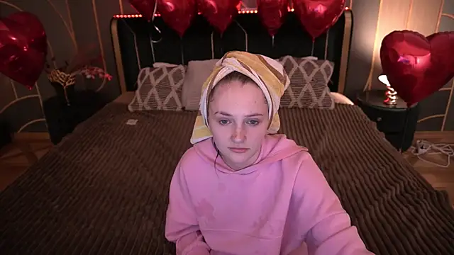 PamelaXX  online show from February 6, 2026, 8:38 pm