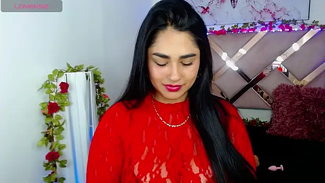 Snapshot of Charlotte_cute18 chatting on February 25, 2025, 7:52 am Charlotte cute18 online show from February 25, 2025, 7:52 am