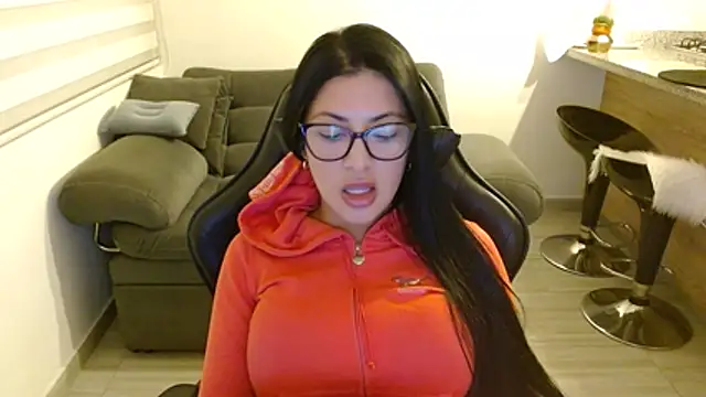 Charlotte cute18 online show from July 1, 2026, 1:06 am