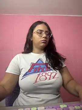 Snapshot of karol_9 chatting on February 27, 2025, 1:19 am karol 9 online show from February 27, 2025, 1:19 am