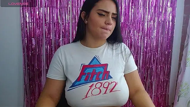 Snapshot of karol_9 chatting on January 5, 2025, 1:35 am karol 9 online show from January 5, 2025, 1:35 am