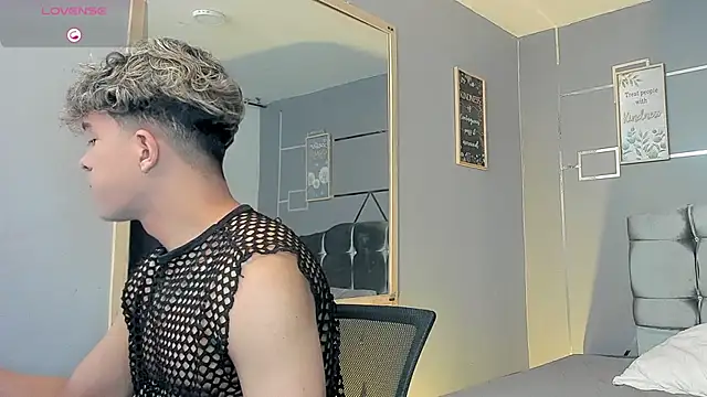 Snapshot of ANDRIUS_24 chatting on January 20, 2025, 1:00 pm ANDRIUS 24 online show from January 20, 2025, 1:00 pm