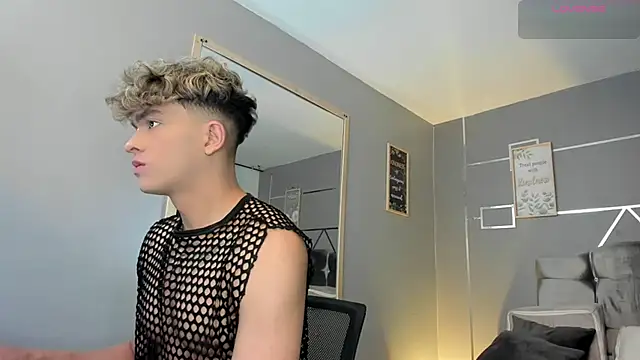 Snapshot of ANDRIUS_24 chatting on February 3, 2025, 1:19 pm ANDRIUS 24 online show from February 3, 2025, 1:19 pm