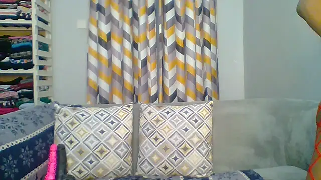 Petite 254 online show from March 16, 2026, 1:59 pm