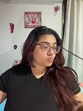 Snapshot of KathyGonzalez chatting on October 29, 2025, 10:47 am KathyGonzalez online show from October 29, 2025, 10:47 am