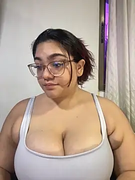 Snapshot of KathyGonzalez chatting on September 30, 2025, 11:16 am KathyGonzalez online show from September 30, 2025, 11:16 am