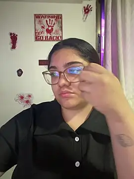 Snapshot of KathyGonzalez chatting on October 16, 2025, 11:07 am KathyGonzalez online show from October 16, 2025, 11:07 am