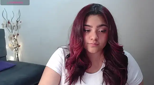 Snapshot of KathyGonzalez chatting on February 18, 2025, 4:36 pm KathyGonzalez online show from February 18, 2025, 4:36 pm