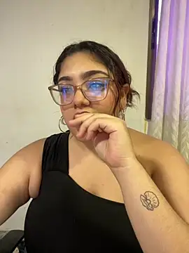 Snapshot of KathyGonzalez chatting on September 9, 2025, 8:18 pm KathyGonzalez online show from September 9, 2025, 8:18 pm