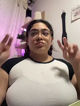 Snapshot of KathyGonzalez chatting on September 24, 2025, 7:31 pm KathyGonzalez online show from September 24, 2025, 7:31 pm