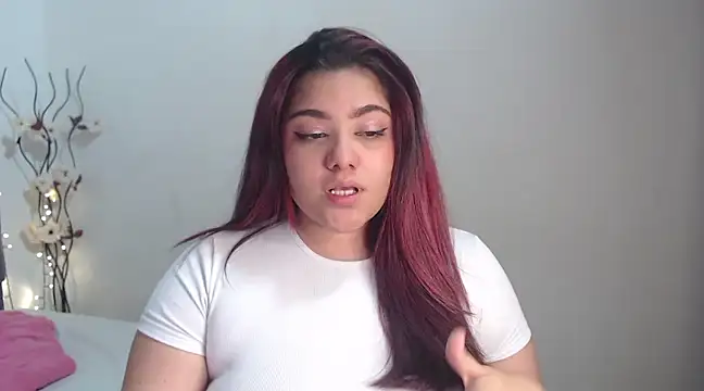 Snapshot of KathyGonzalez chatting on February 25, 2025, 5:08 pm KathyGonzalez online show from February 25, 2025, 5:08 pm