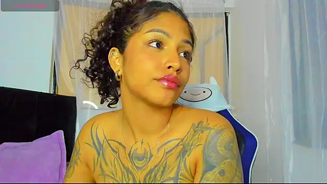 Snapshot of JuliaRose_ks chatting on May 21, 2026, 4:32 am JuliaRose ks online show from May 21, 2026, 4:32 am
