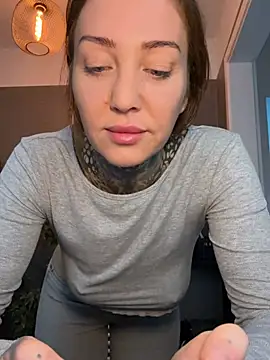 ElenaHaze online show from March 3, 2026, 7:15 am