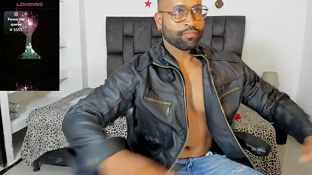 Snapshot of MattRodriguez9 chatting on November 14, 2025, 9:51 pm MattRodriguez9 online show from November 14, 2025, 9:51 pm