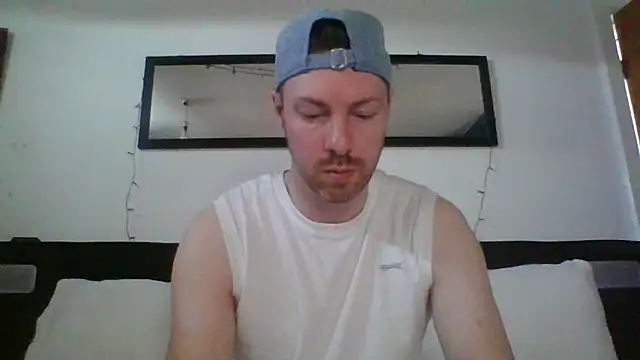 Snapshot of Fit4fun24 chatting on October 7, 2025, 12:28 pm Fit4fun24 online show from October 7, 2025, 12:28 pm