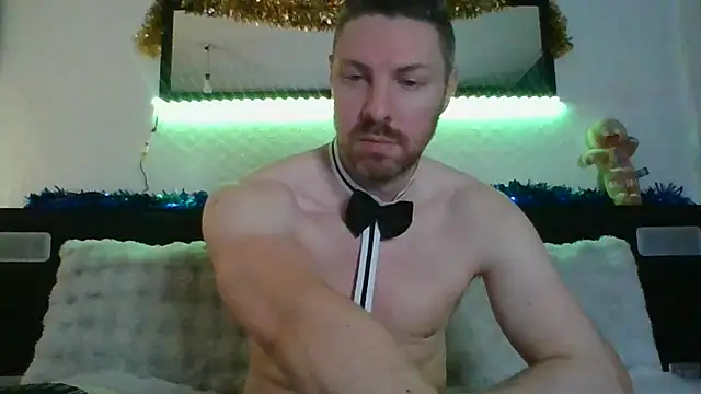 Snapshot of Fit4fun24 chatting on December 15, 2025, 7:31 pm Fit4fun24 online show from December 15, 2025, 7:31 pm