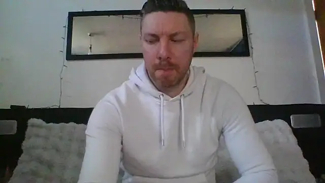 Snapshot of Fit4fun24 chatting on February 28, 2025, 2:09 pm Fit4fun24 online show from February 28, 2025, 2:09 pm