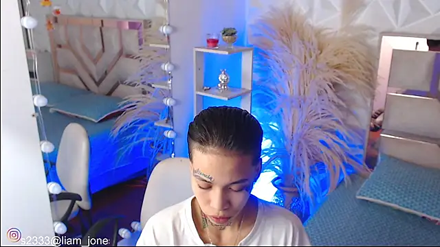 Snapshot of Jonesliam23 chatting on November 20, 2025, 7:25 pm Jonesliam23 online show from November 20, 2025, 7:25 pm