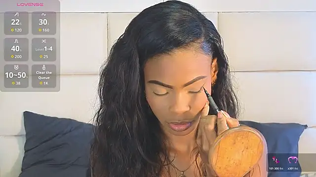 adaraSmiith online show from March 9, 2026, 1:03 pm