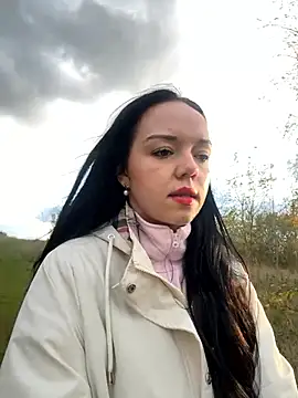 Snapshot of Vanesskaa chatting on October 28, 2025, 3:33 pm Vanesskaa online show from October 28, 2025, 3:33 pm