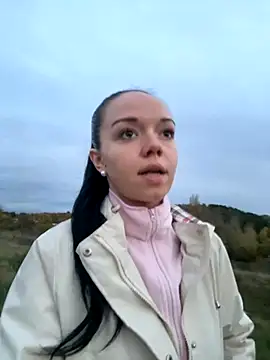 Snapshot of Vanesskaa chatting on November 1, 2025, 4:45 pm Vanesskaa online show from November 1, 2025, 4:45 pm