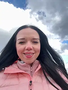 Vanesskaa online show from April 5, 2026, 3:51 pm