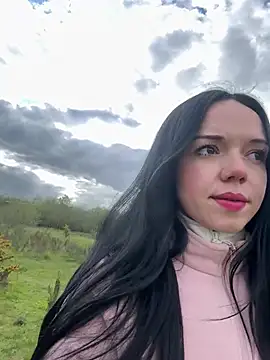 Vanesskaa online show from April 19, 2026, 4:41 pm