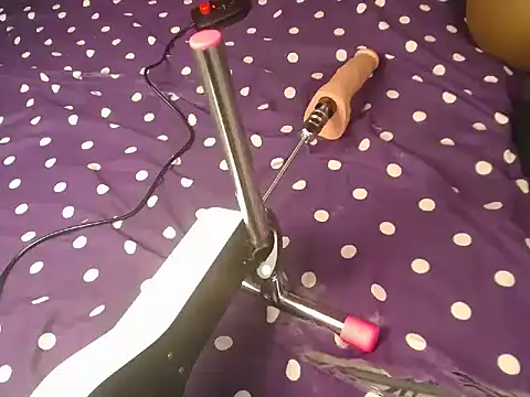 Tazyanna online show from December 8, 2024, 4:22 am